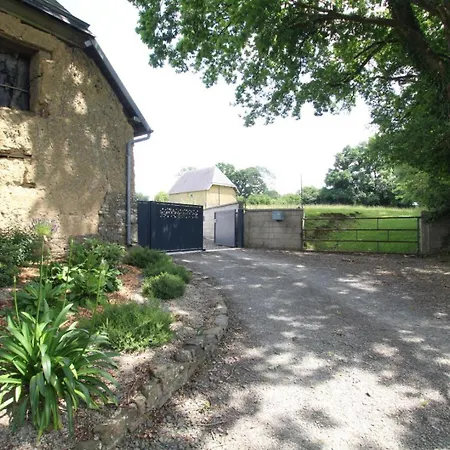 G165 Saint-Martin-de-Cenilly